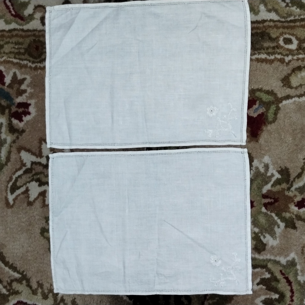 Set of 2 Handkerchiefs - Picture 3 of 4
